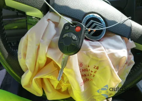 2007 Mercury Milan Premier z USA, uszkodzony, nr VIN 3MEHM02187R632900